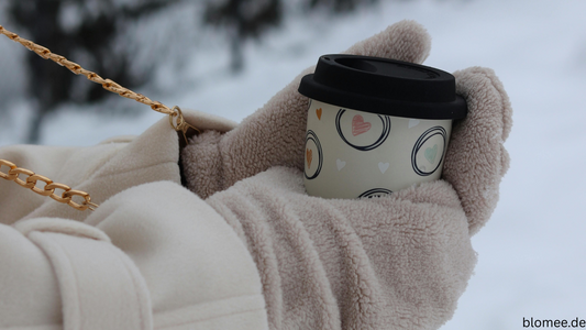 Warm und gemütlich während der PMS-Tage: Wintertee und passende Outfits