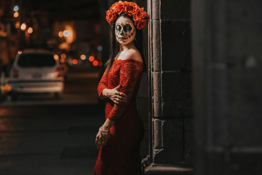 Stark, elegant und mutig: Stiltipps für Frauen zu Halloween